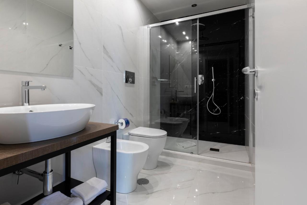 Giubbonari Suites Рим Екстериор снимка