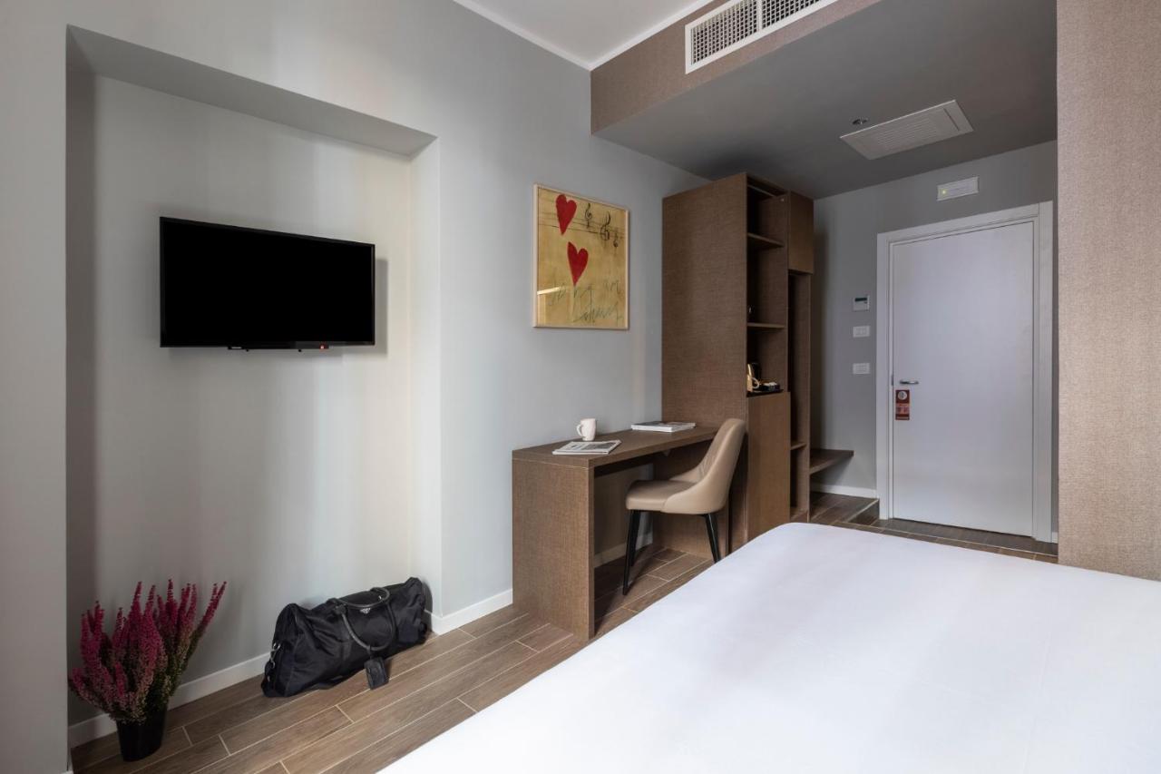 Giubbonari Suites Рим Екстериор снимка